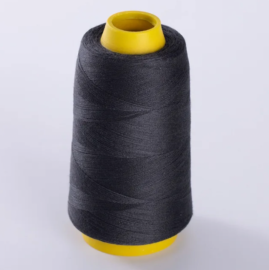 Bobine de fil en polyester à l'unité