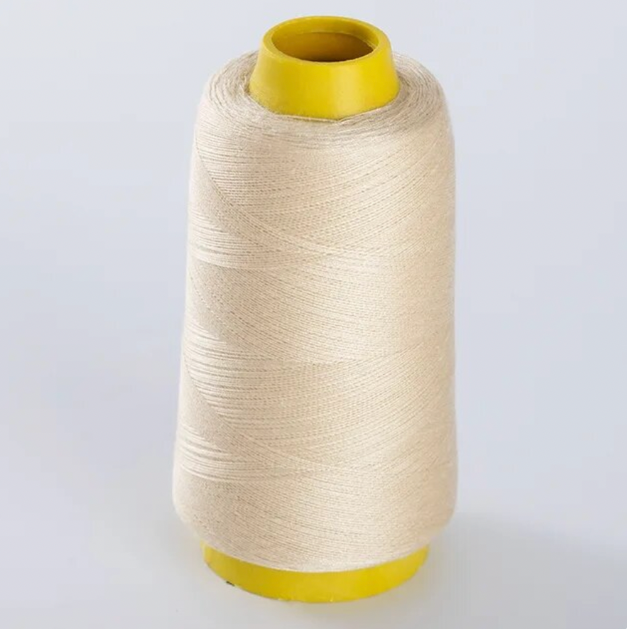 Bobine de fil en polyester à l'unité