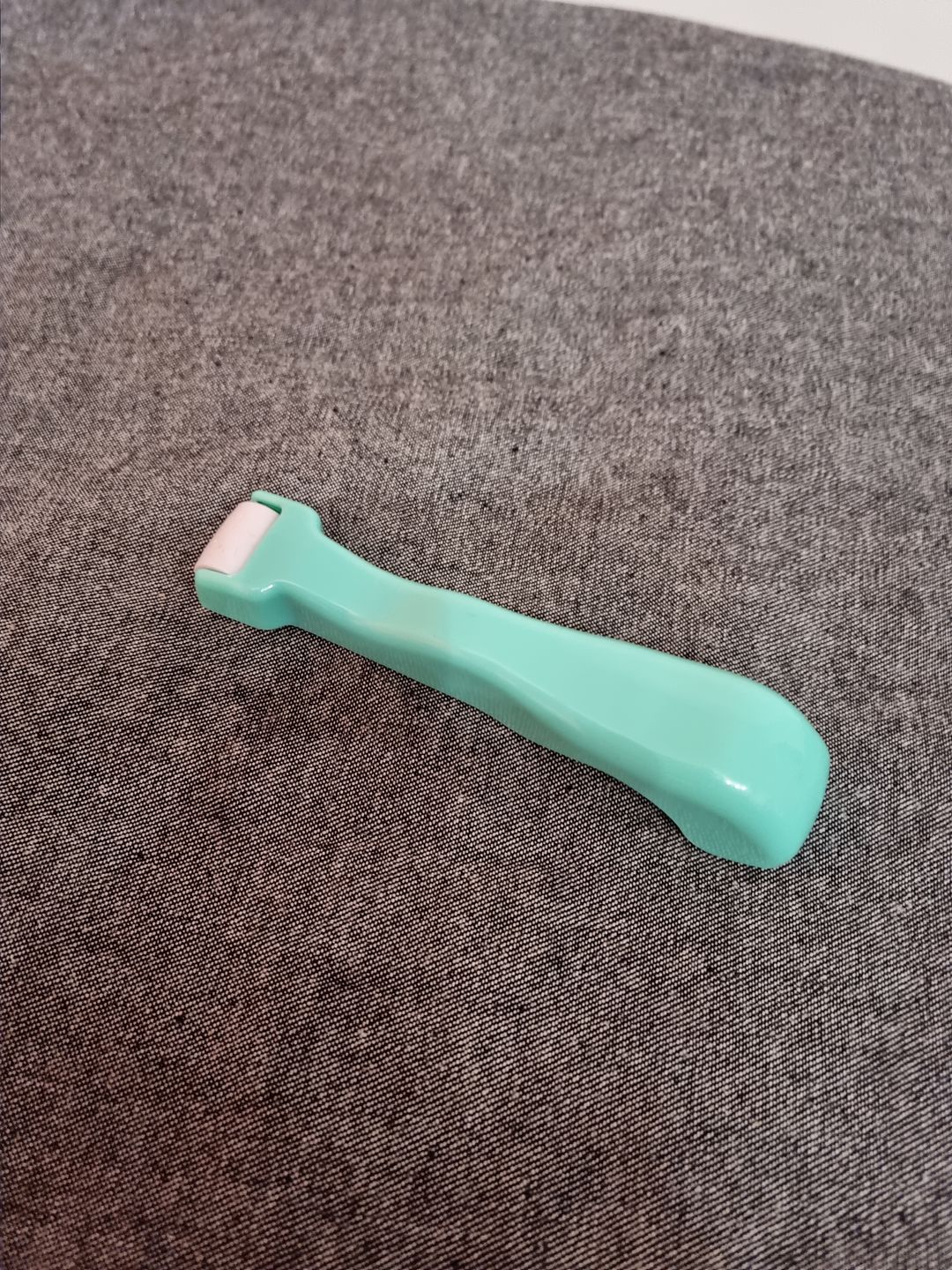 Rouleau presseur de couture