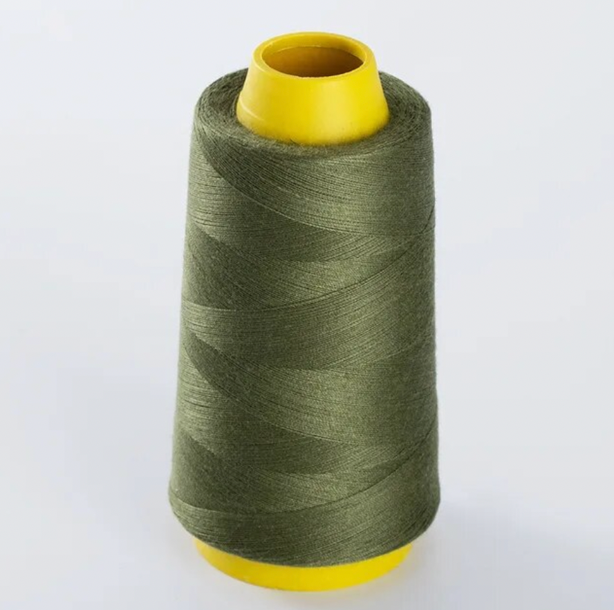 Bobine de fil en polyester à l'unité