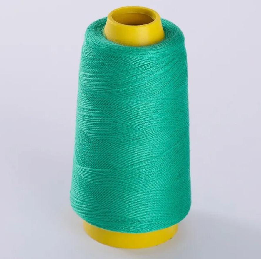 Bobine de fil en polyester à l'unité