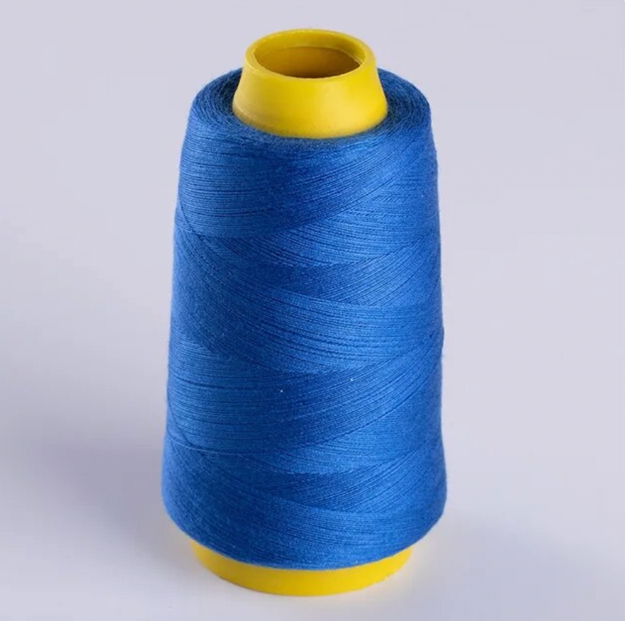 Bobine de fil en polyester à l'unité