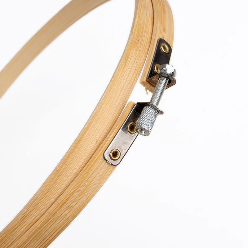 Tambour à broderie en bois